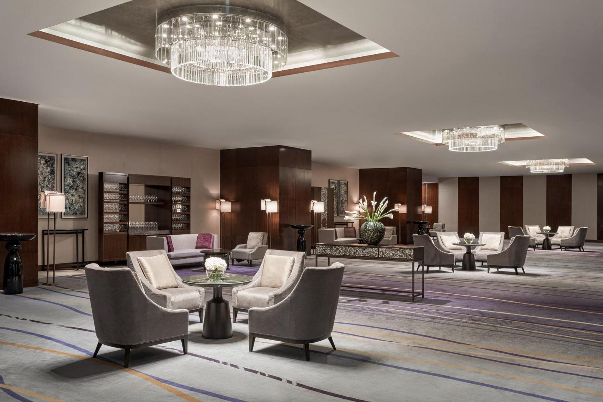 Intercontinental Hanoi Landmark72 By Ihg Екстериор снимка